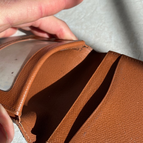 Louis Vuitton Black and Gold Monogram Card Holder - Picture 9 of 17